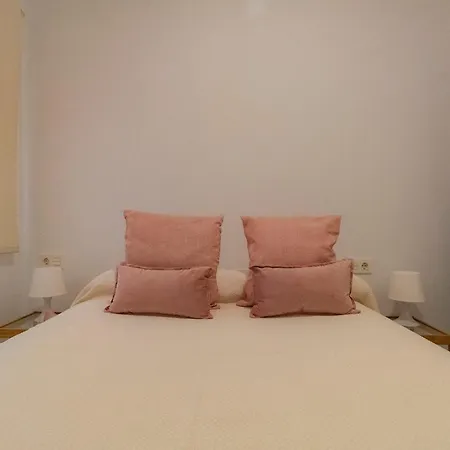 Piso Reformado Next To Santa Justa Y Aeropuerto Apartment *