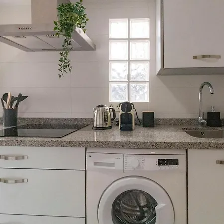 Apartment Piso Reformado Next To Santa Justa Y Aeropuerto