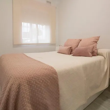 Piso Reformado Next To Santa Justa Y Aeropuerto Apartment *
