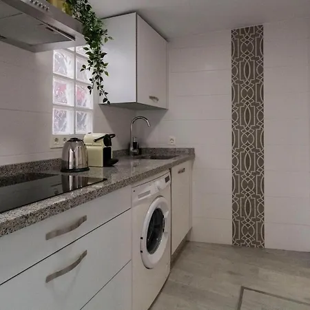 Piso Reformado Next To Santa Justa Y Aeropuerto Apartment *